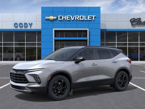 New 2026 Chevrolet Blazer LT image 2