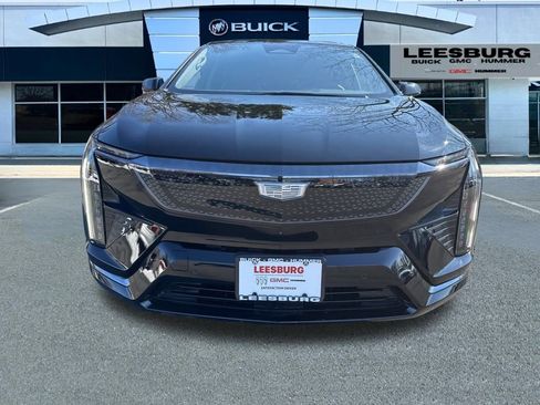 Used 2025 Cadillac Optiq Sport 2 image 2