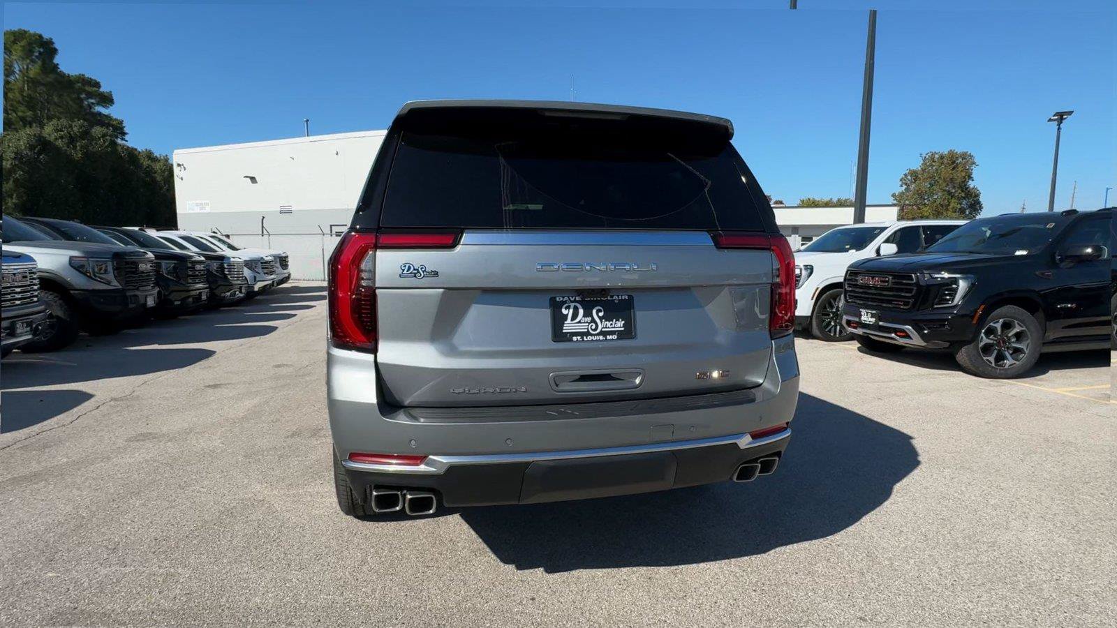 New 2027 GMC Yukon Denali w/ Denali Reserve Package AWD/4WD image 8