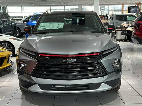 New 2025 Chevrolet Blazer LT w/ Redline Edition image 2