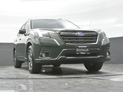 Used 2024 Subaru Forester Premium image 23