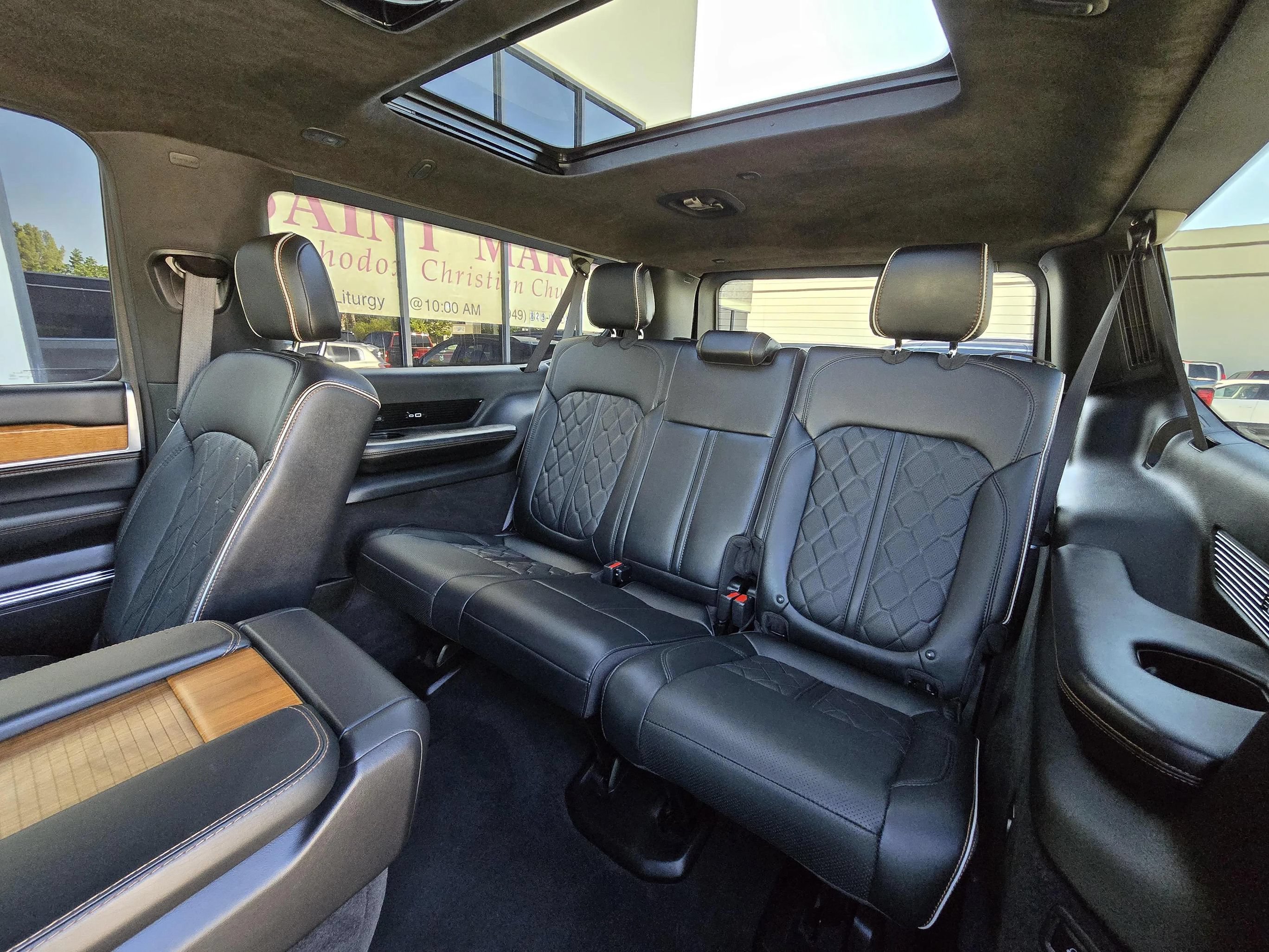 Used 2024 Jeep Grand Wagoneer L Series III AWD/4WD image 73
