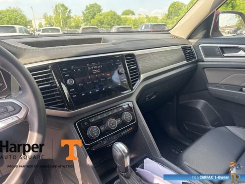 Used 2023 Volkswagen Atlas SE image 16