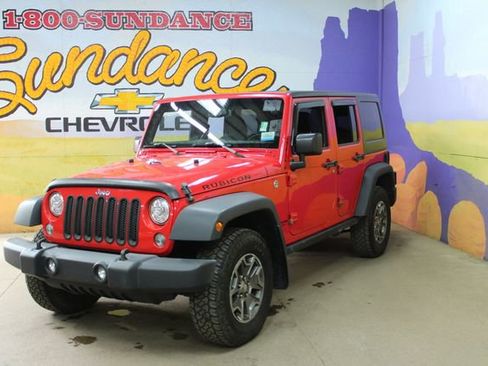 Used 2017 Jeep Wrangler Unlimited Rubicon w/ Cold Weather Group AWD/4WD image 2