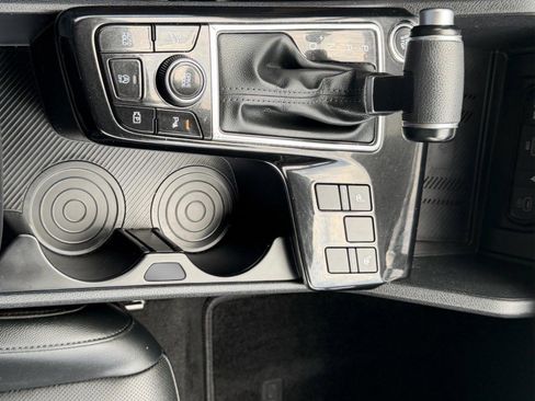 Used 2023 Kia Sportage EX FWD image 33