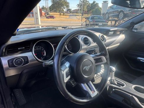 Used 2018 Ford Mustang Coupe w/ Equipment Group 101A RWD image 10