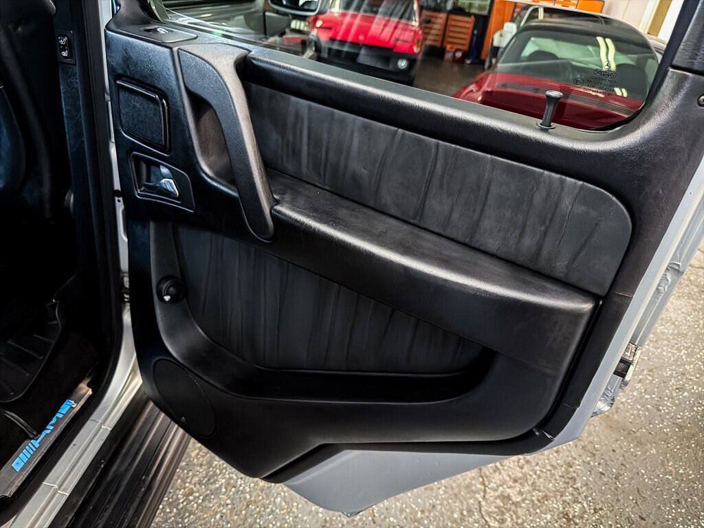 Used 2006 Mercedes-Benz G 55 AMG 4MATIC image 23