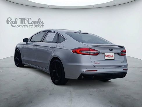 Used 2019 Ford Fusion Titanium FWD image 3
