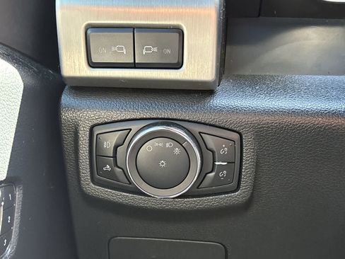Used 2015 Ford F150 Platinum w/ Technology Package AWD/4WD image 7