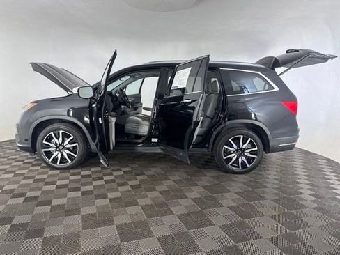 Used 2019 Honda Pilot Touring image 12