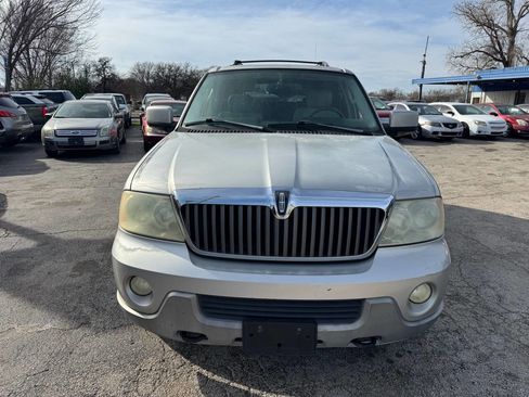 Used 2004 Lincoln Navigator Luxury image 3