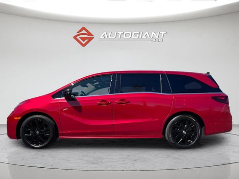 Used 2025 Honda Odyssey Sport-L image 3