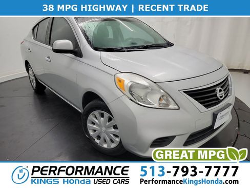 Used 2012 Nissan Versa SV image 1