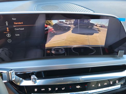 New 2025 Cadillac Lyriq Luxury image 26