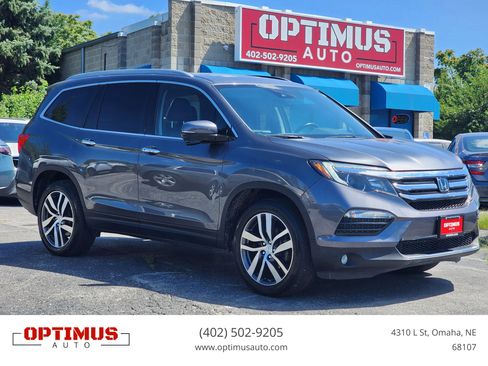 Used 2016 Honda Pilot Touring image 1