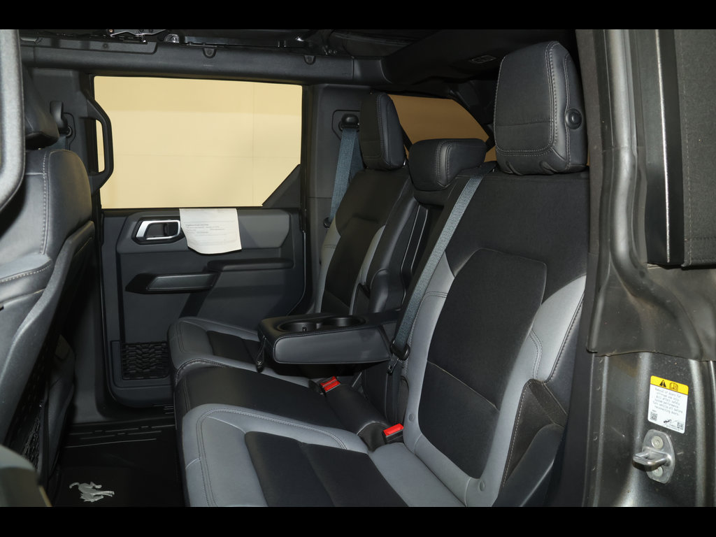 Used 2024 Ford Bronco Black Diamond AWD/4WD image 14