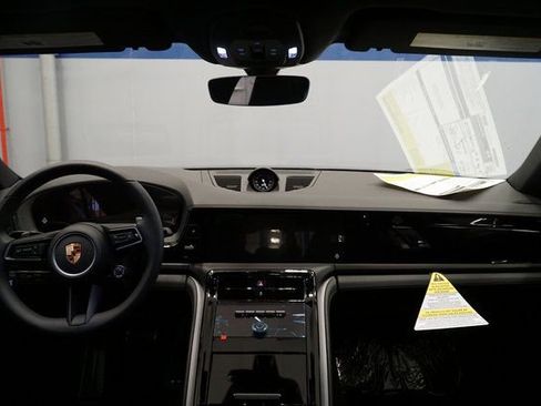 New 2026 Porsche Panamera 4 image 17