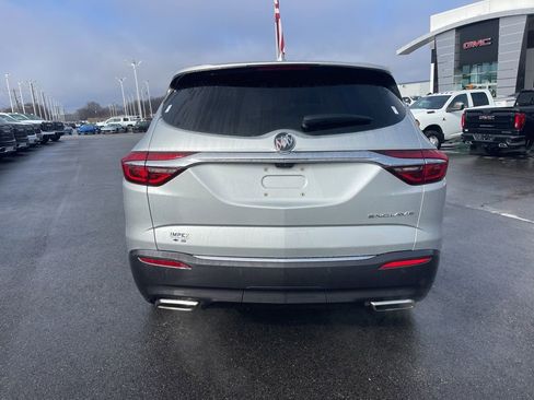 Used 2019 Buick Enclave Essence image 4