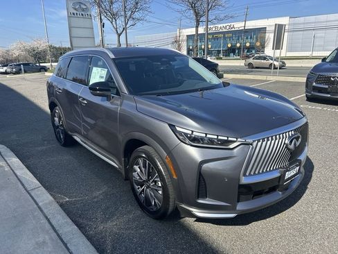 New 2026 INFINITI QX60 Luxe image 2