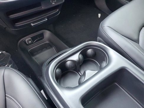 New 2026 Chrysler Voyager LX image 24