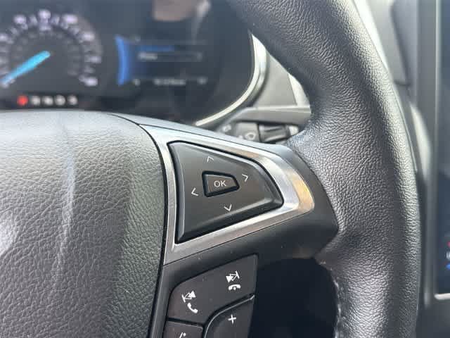 Used 2021 Ford Edge Titanium AWD/4WD image 25