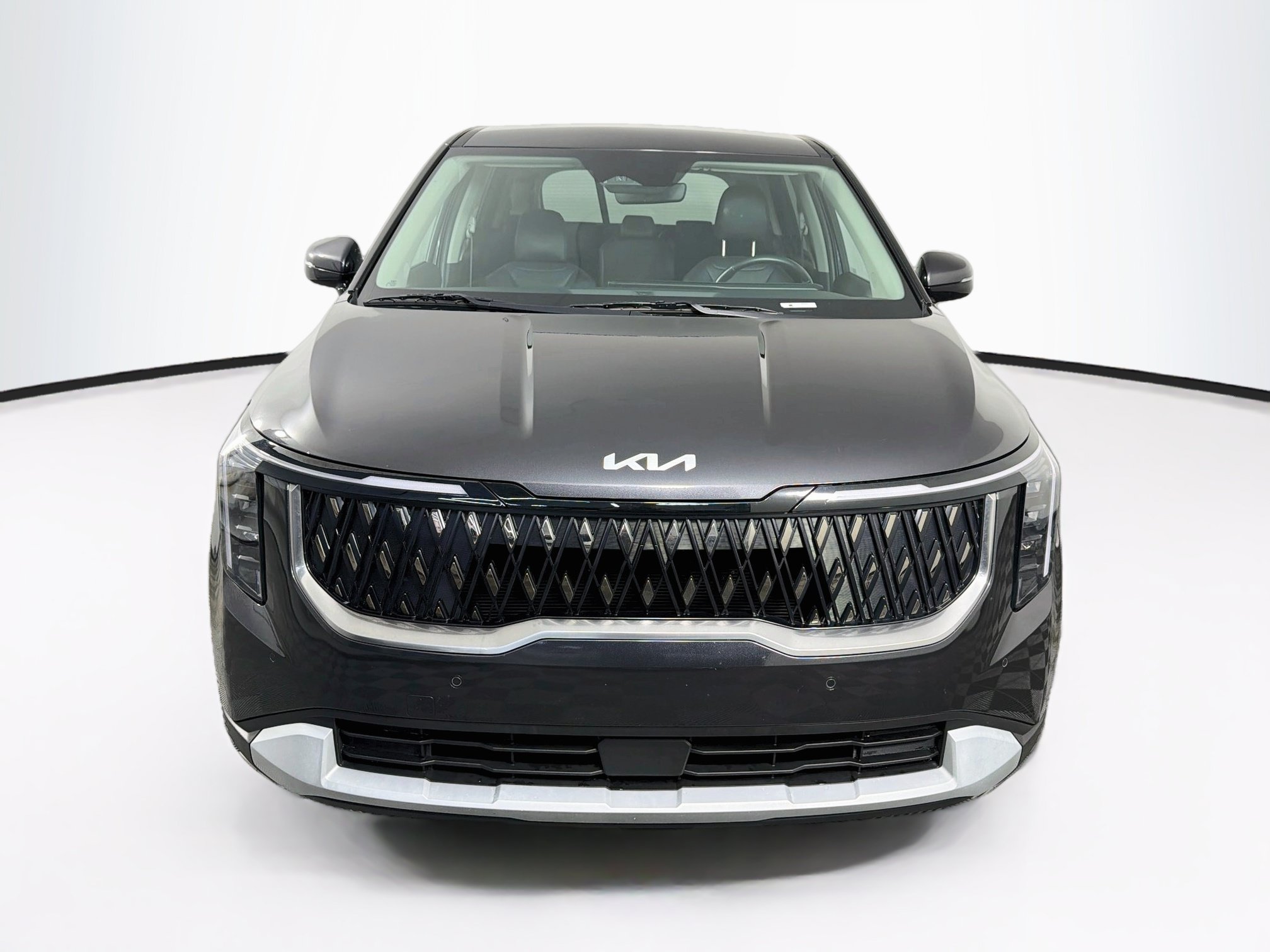 Used 2026 Kia Carnival FWD image 2