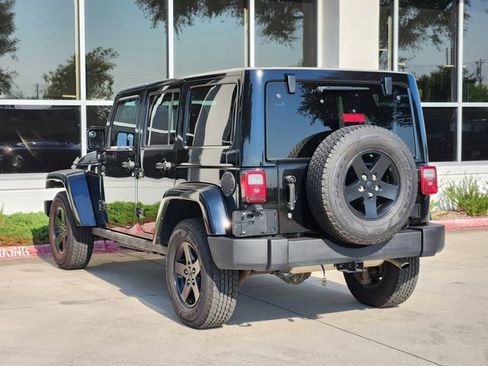 Certified 2015 Jeep Wrangler Unlimited Sahara image 5