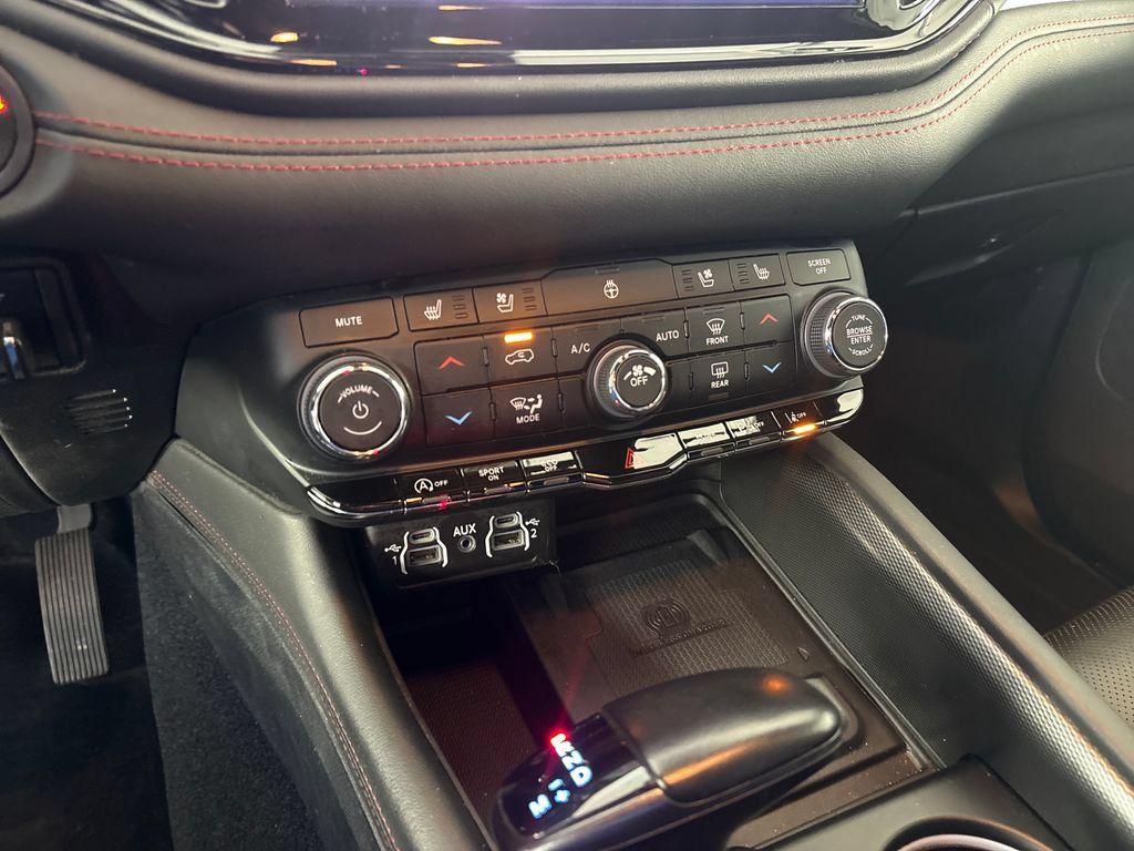 Used 2023 Dodge Durango GT AWD/4WD image 44