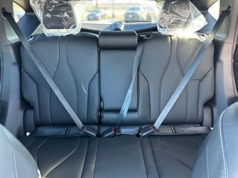 New 2026 Acura RDX SH-AWD image 13