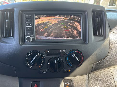 Used 2020 Nissan NV200 SV image 15