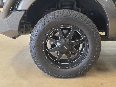 Used 2015 Ford F250 Lariat w/ Lariat Ultimate Package AWD/4WD image 9