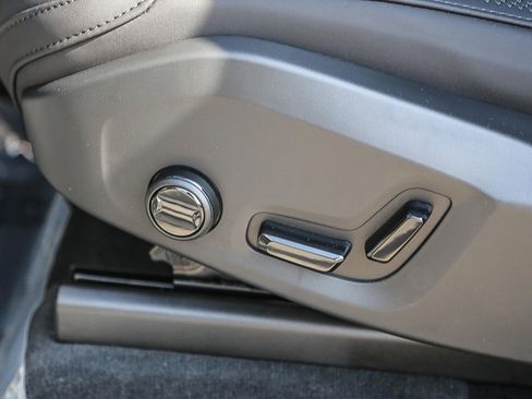 New 2025 Volvo XC90 B6 Plus w/ Protection Package Premier image 24