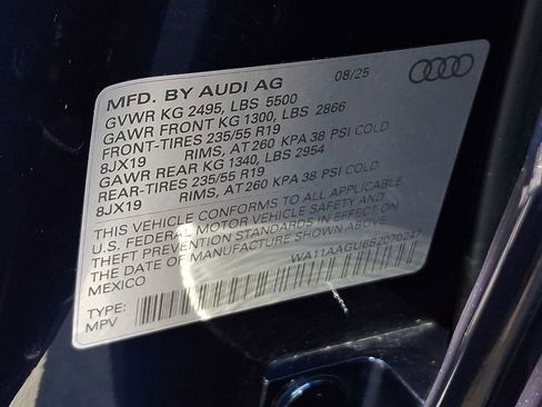 Used 2025 Audi Q5 Premium w/ Convenience Package image 28