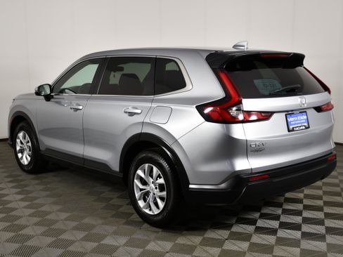 Used 2025 Honda CR-V LX image 8
