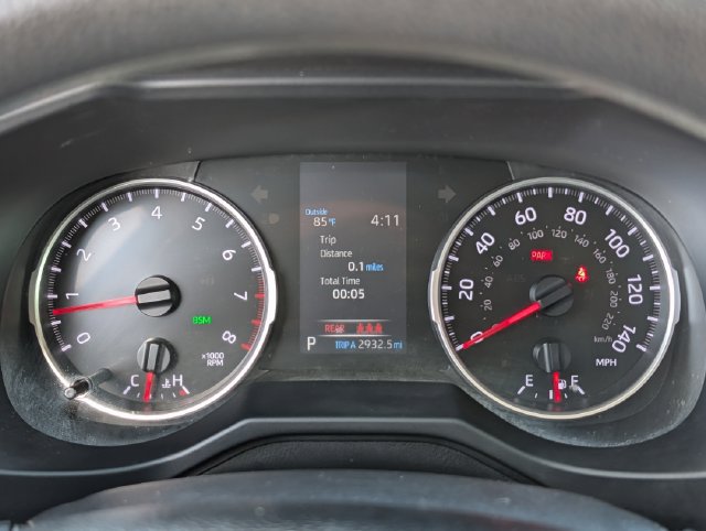 Used 2021 Toyota RAV4 XLE FWD image 13