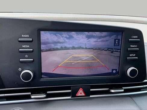 Used 2023 Hyundai Elantra SEL FWD image 27