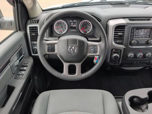 Used 2023 RAM 1500 Classic SLT AWD/4WD image 15