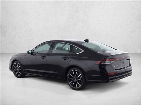 Used 2023 Honda Accord Touring image 5