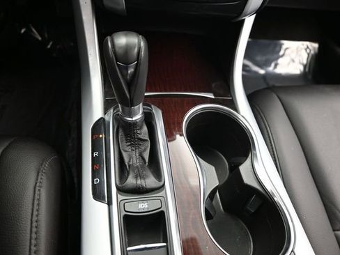 Used 2017 Acura TLX image 12