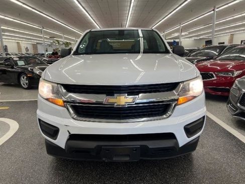 Used 2019 Chevrolet Colorado W/T w/ WT Convenience Package image 2