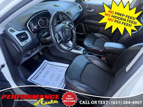 Used 2019 Jeep Compass Latitude w/ Cold Weather Group AWD/4WD image 7