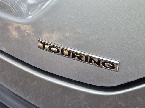Used 2025 Honda Pilot Touring image 10