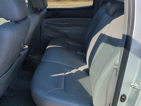 Used 2008 Toyota Tacoma PreRunner image 12