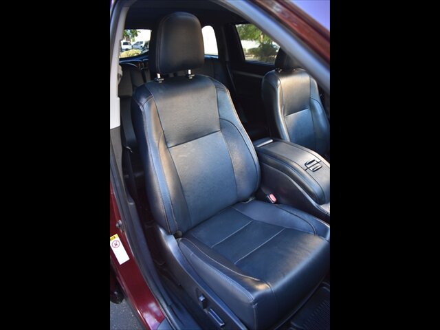 Used 2019 Toyota Highlander XLE FWD image 38
