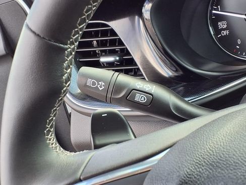 Used 2023 Buick Envision Essence FWD image 63