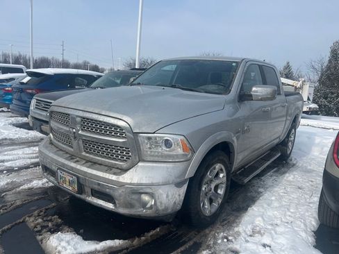 Used 2017 RAM 1500 Laramie image 8