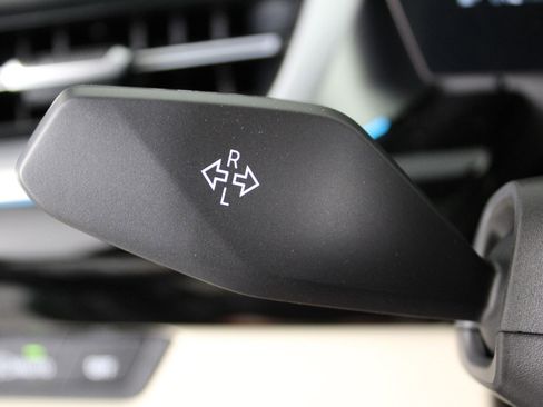 New 2025 BMW X1 xDrive28i w/ Technology Package image 24