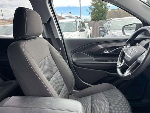 Used 2022 GMC Terrain SLE w/ Elevation Edition image 13