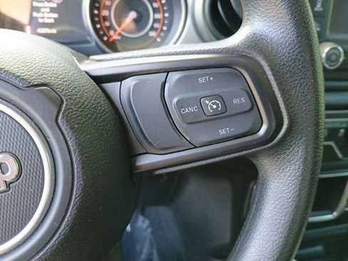 Used 2021 Jeep Wrangler Unlimited Sport AWD/4WD image 28