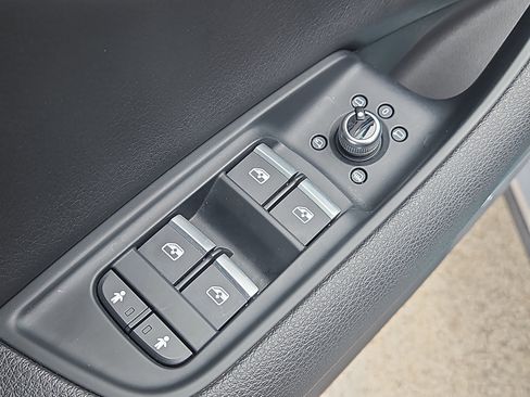 Used 2019 Audi Q7 3.0T Premium Plus image 24